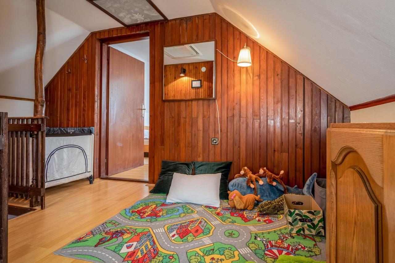 Farmstay Kotic Слуни Екстериор снимка